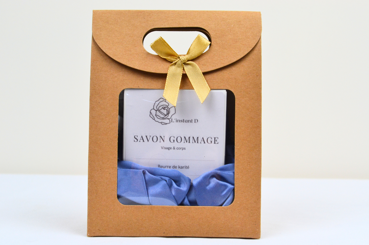 Coffret savon gommage et chouchou en satin
